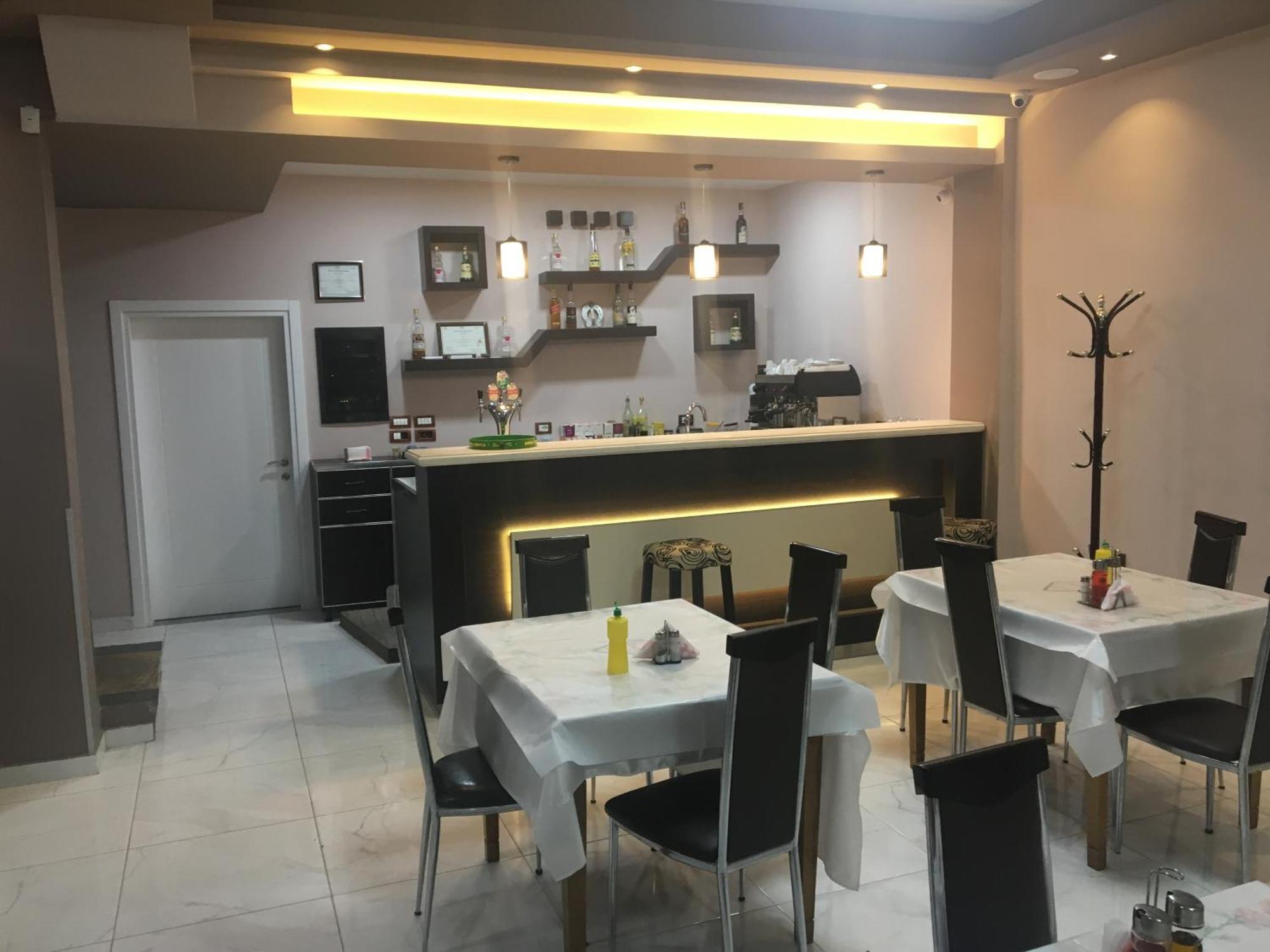 Hotel Boutique Buzi Berat Exterior foto